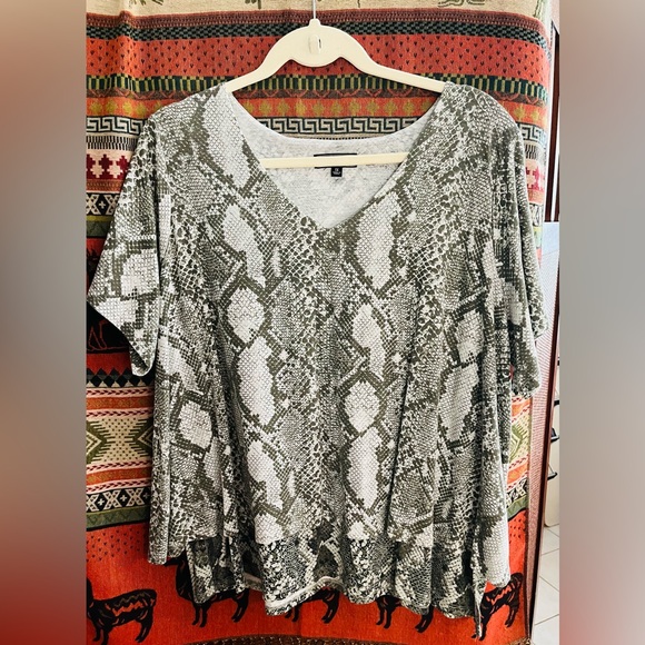 Set of 2 - tiered printed tops - Picture 2 of 2